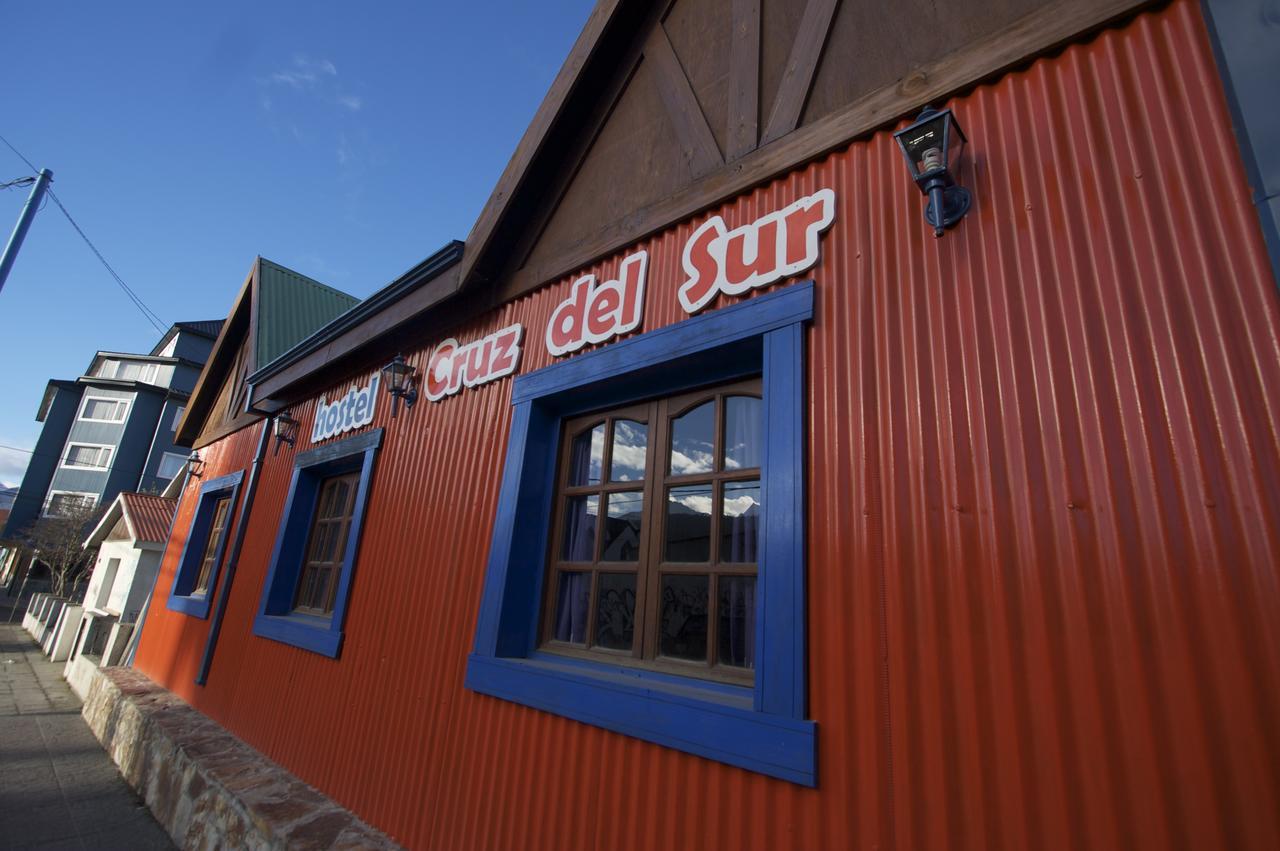 Hostel Cruz Del Sur Ushuaia Esterno foto