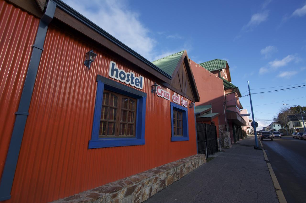 Hostel Cruz Del Sur Ushuaia Esterno foto