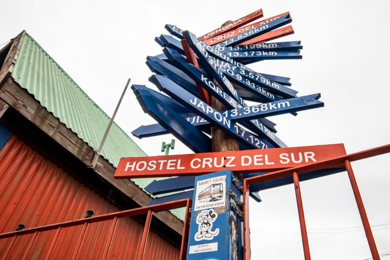 Hostel Cruz Del Sur Ushuaia Esterno foto